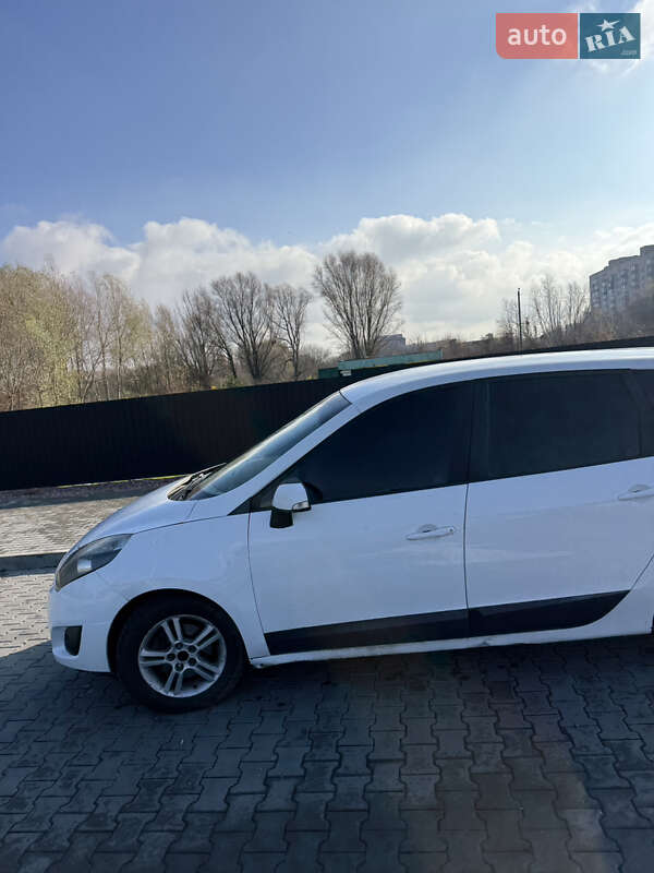 Мінівен Renault Grand Scenic 2011 в Хмельницькому фото 8 Мінівен Renault Grand Scenic 2011 в Хмельницькому