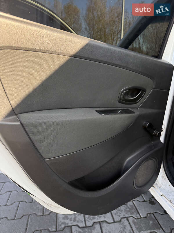 Мінівен Renault Grand Scenic 2011 в Хмельницькому фото 15 Мінівен Renault Grand Scenic 2011 в Хмельницькому