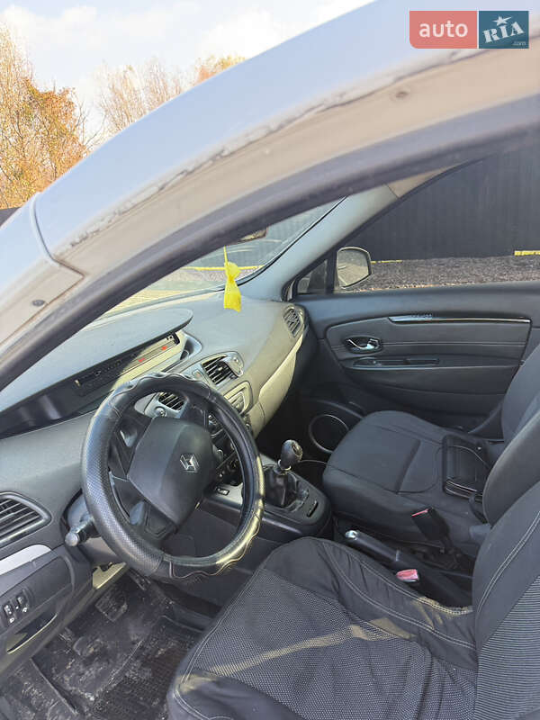 Мінівен Renault Grand Scenic 2011 в Хмельницькому фото 23 Мінівен Renault Grand Scenic 2011 в Хмельницькому