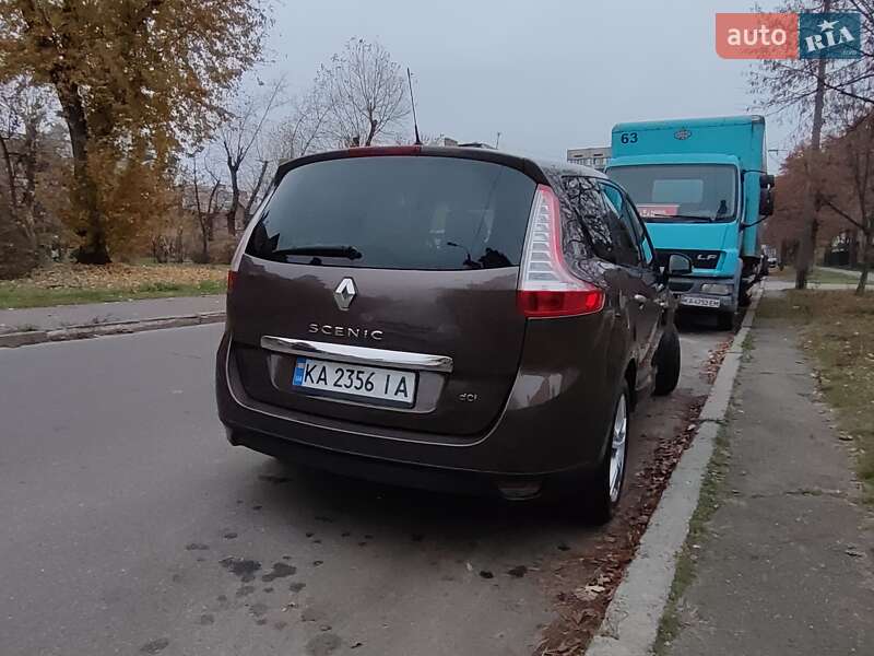 Минивэн Renault Grand Scenic 2010 в Киеве