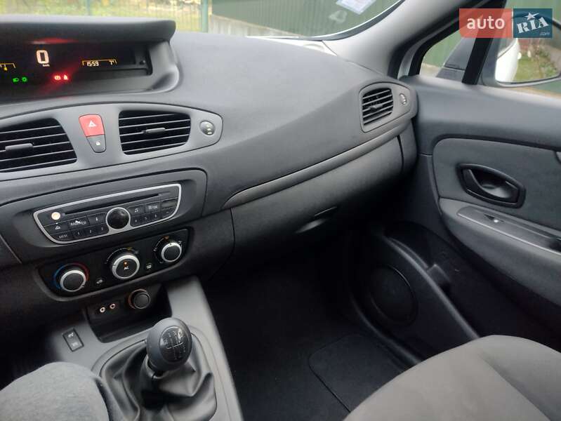 Минивэн Renault Grand Scenic 2009 в Тернополе фото 24 Минивэн Renault Grand Scenic 2009 в Тернополе