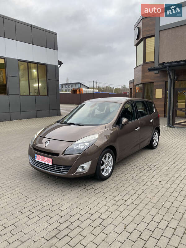Renault Grand Scenic 2010