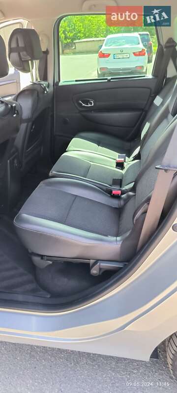 Минивэн Renault Grand Scenic 2012 в Умани