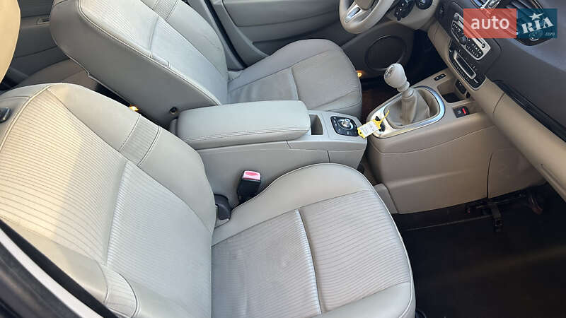 Минивэн Renault Grand Scenic 2011 в Калуше фото 21 Минивэн Renault Grand Scenic 2011 в Калуше