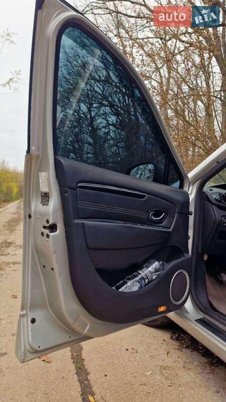 Минивэн Renault Grand Scenic 2011 в Мукачево