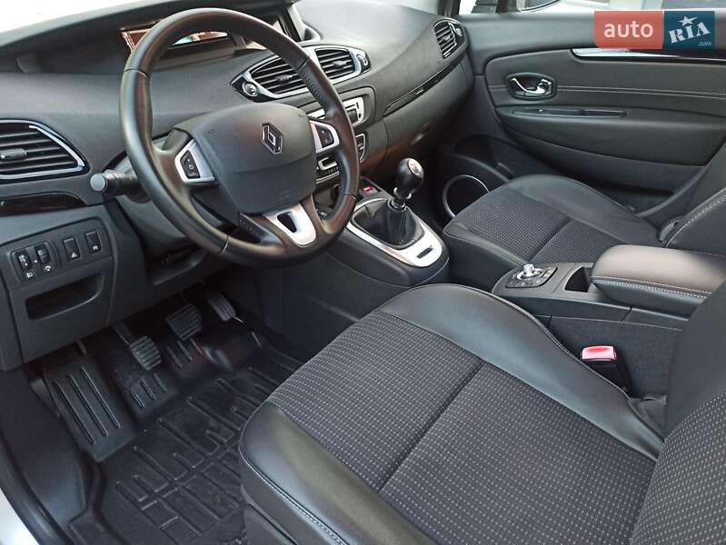 Минивэн Renault Grand Scenic 2012 в Ивано-Франковске фото 55 Минивэн Renault Grand Scenic 2012 в Ивано-Франковске