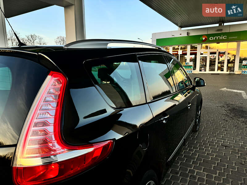 Минивэн Renault Grand Scenic 2015 в Стрые фото 59 Минивэн Renault Grand Scenic 2015 в Стрые