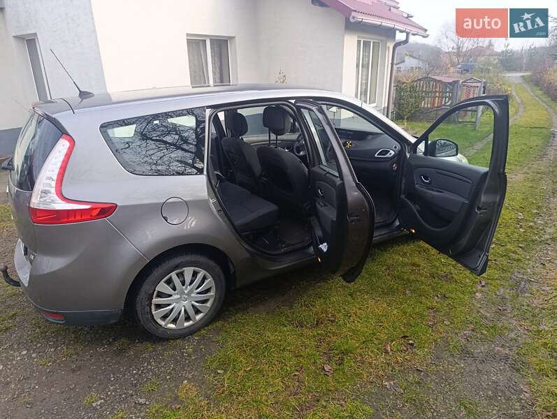 Минивэн Renault Grand Scenic 2010 в Львове