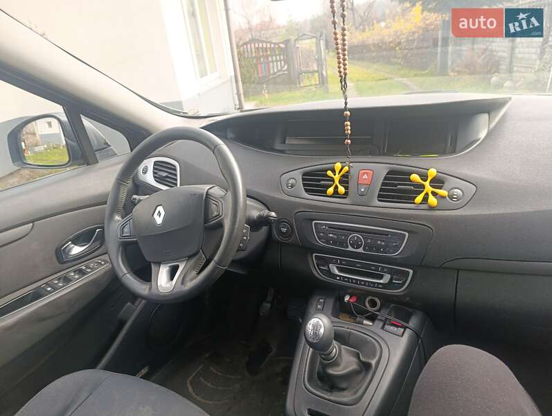 Минивэн Renault Grand Scenic 2010 в Львове