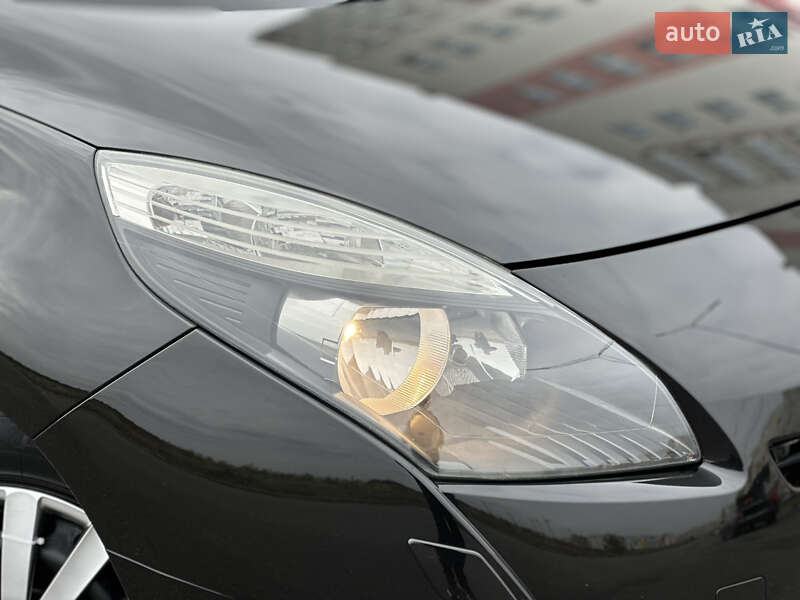 Минивэн Renault Grand Scenic 2010 в Виннице