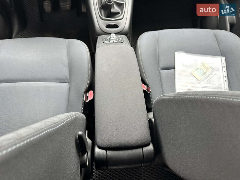 Минивэн Renault Grand Scenic 2010 в Виннице