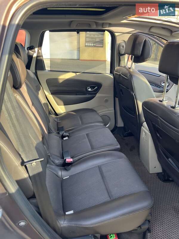 Минивэн Renault Grand Scenic 2011 в Староконстантинове