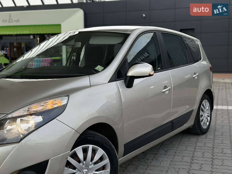 Минивэн Renault Grand Scenic 2010 в Дрогобыче