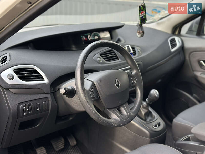 Минивэн Renault Grand Scenic 2010 в Дрогобыче