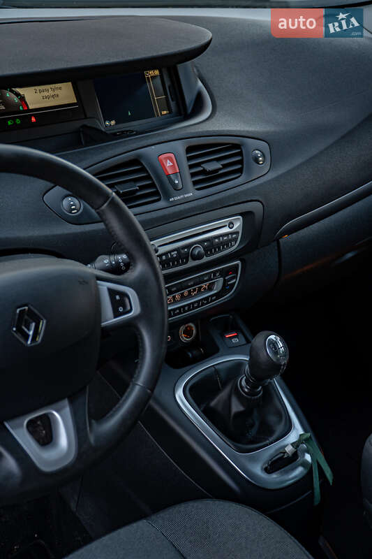 Минивэн Renault Grand Scenic 2011 в Бурштыне