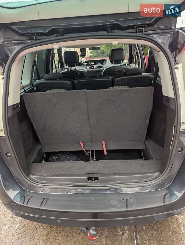 Минивэн Renault Grand Scenic 2011 в Ровно