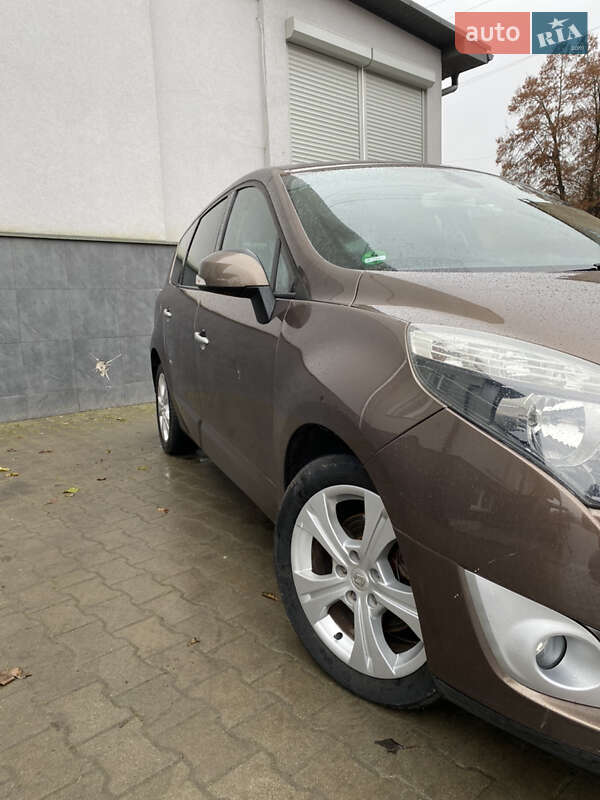 Минивэн Renault Grand Scenic 2010 в Ровно фото 17 Минивэн Renault Grand Scenic 2010 в Ровно