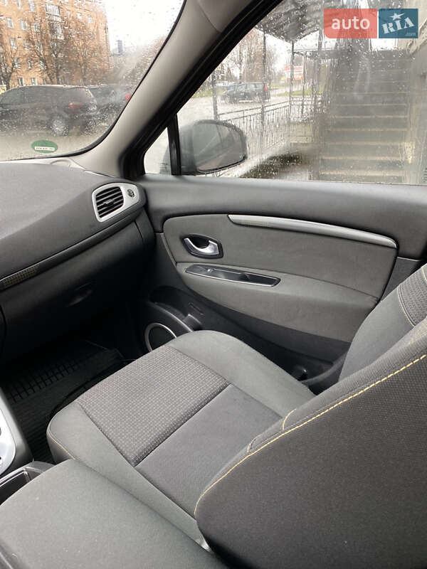 Минивэн Renault Grand Scenic 2010 в Ровно фото 23 Минивэн Renault Grand Scenic 2010 в Ровно