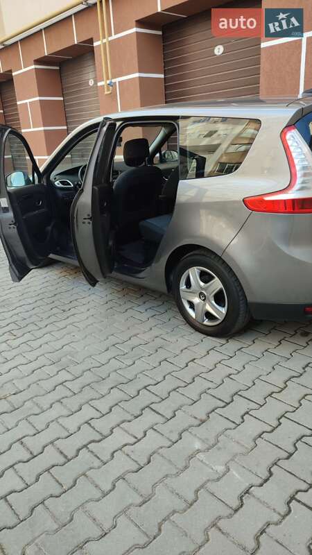Минивэн Renault Grand Scenic 2013 в Хмельницком
