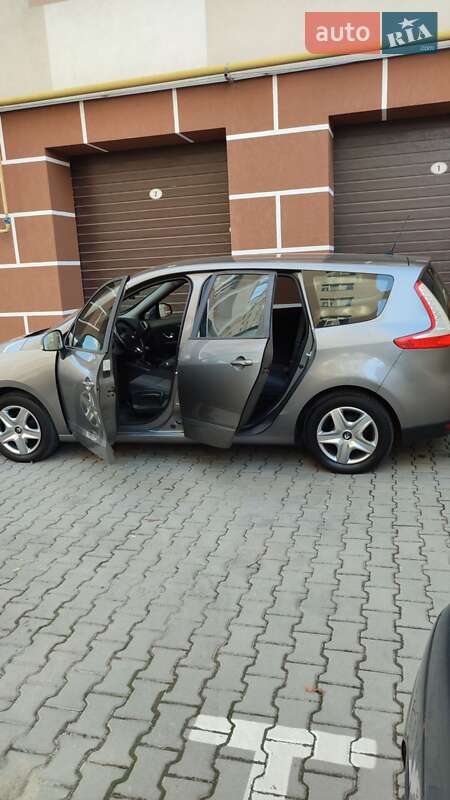 Минивэн Renault Grand Scenic 2013 в Хмельницком