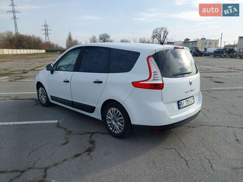 Минивэн Renault Grand Scenic 2010 в Кременчуге фото 9 Минивэн Renault Grand Scenic 2010 в Кременчуге