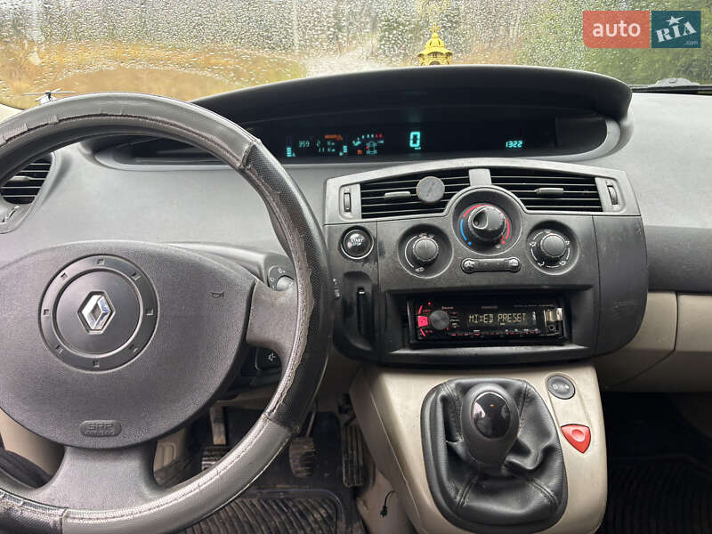 Минивэн Renault Grand Scenic 2004 в Березному