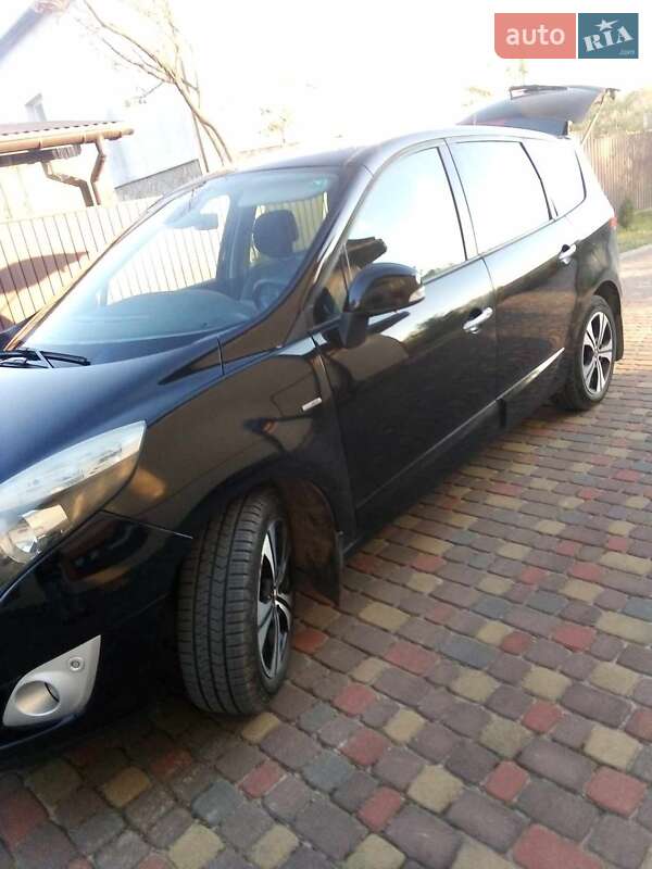 Мінівен Renault Grand Scenic 2011 в Новояворівську