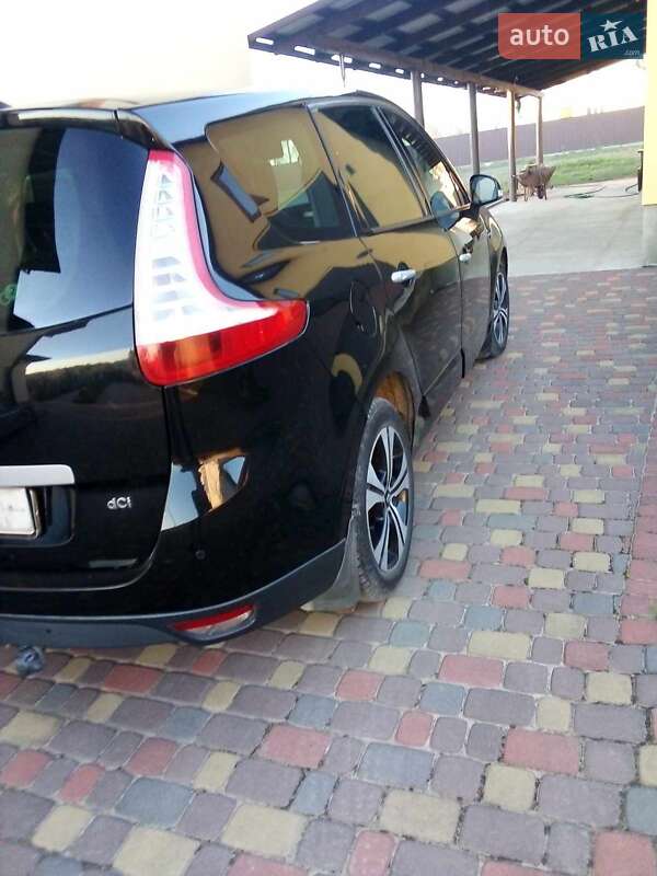 Мінівен Renault Grand Scenic 2011 в Новояворівську