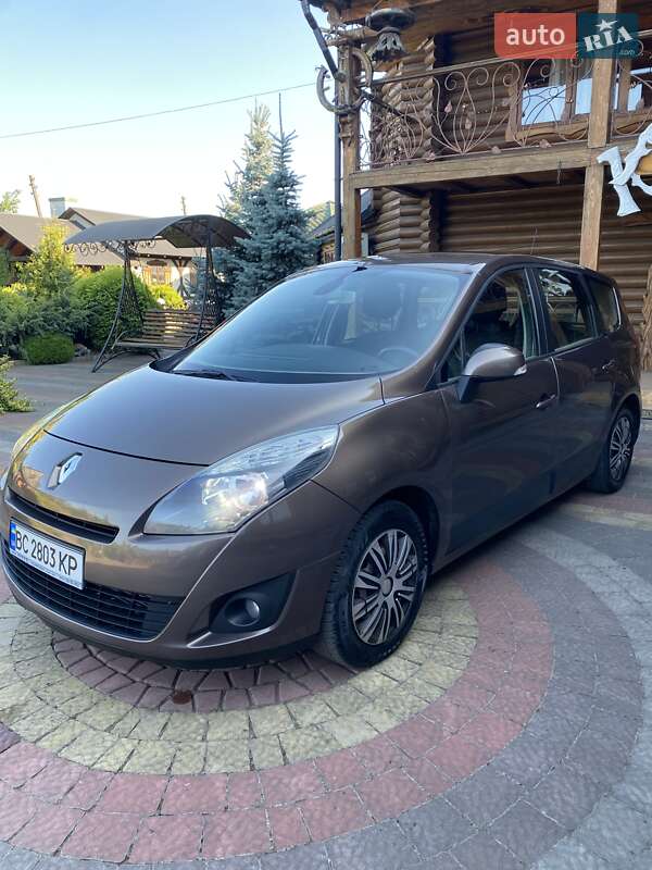 Минивэн Renault Grand Scenic 2010 в Львове