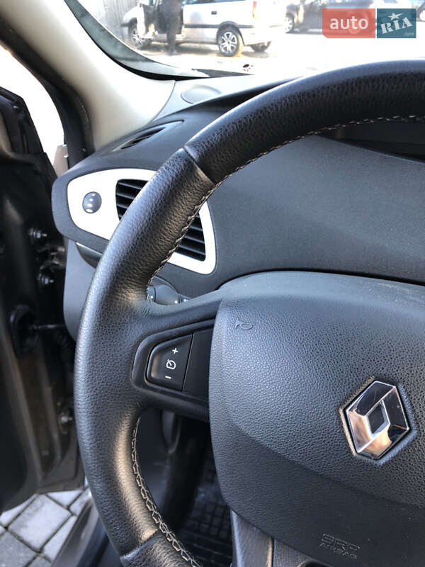 Минивэн Renault Grand Scenic 2012 в Ровно