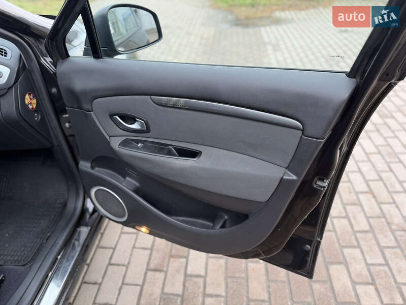 Минивэн Renault Grand Scenic 2010 в Ровно