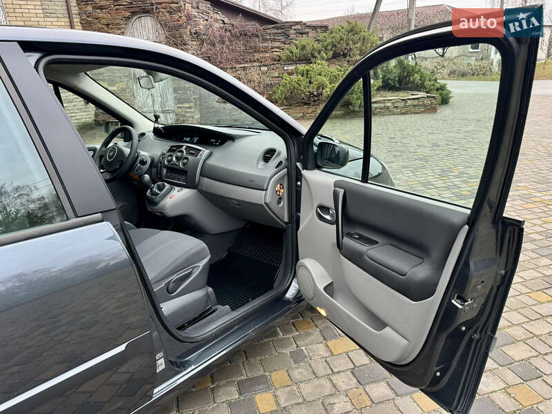 Минивэн Renault Grand Scenic 2006 в Харькове