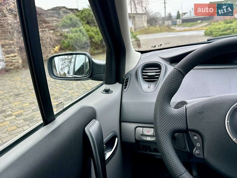 Минивэн Renault Grand Scenic 2006 в Харькове