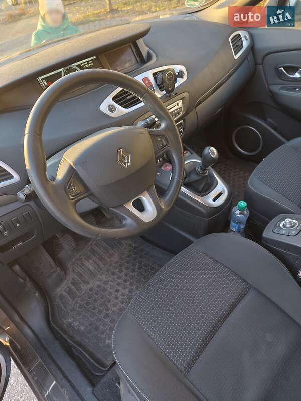 Минивэн Renault Grand Scenic 2009 в Киеве