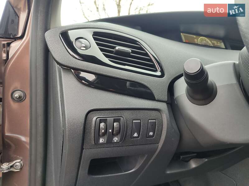 Мінівен Renault Grand Scenic 2013 в Львові