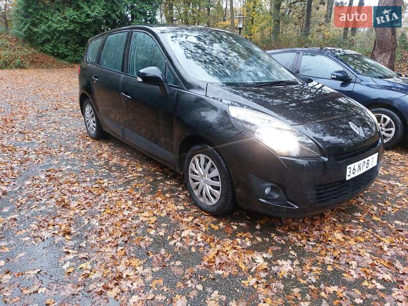 Мінівен Renault Grand Scenic 2010 в Луцьку