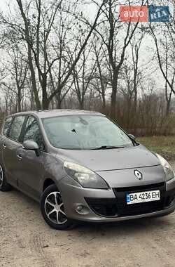 Минивэн Renault Grand Scenic 2010 в Кропивницком