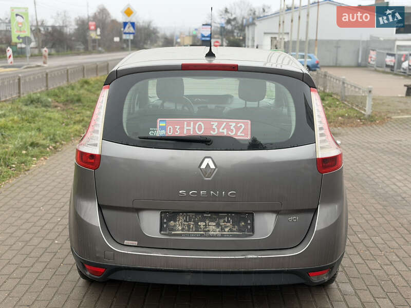 Минивэн Renault Grand Scenic 2013 в Ровно