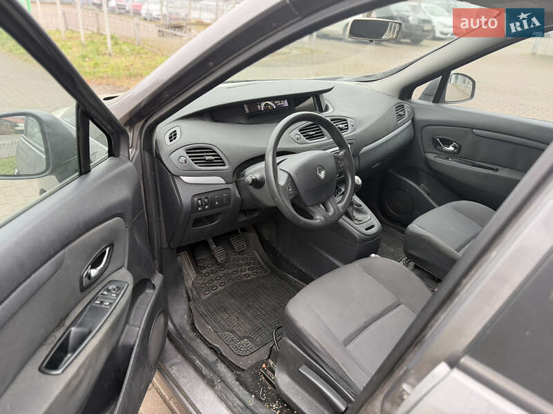 Минивэн Renault Grand Scenic 2013 в Ровно