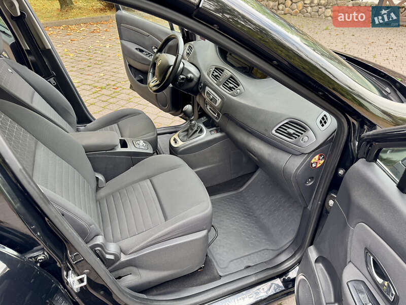 Мінівен Renault Grand Scenic 2014 в Калуші фото 19 Мінівен Renault Grand Scenic 2014 в Калуші