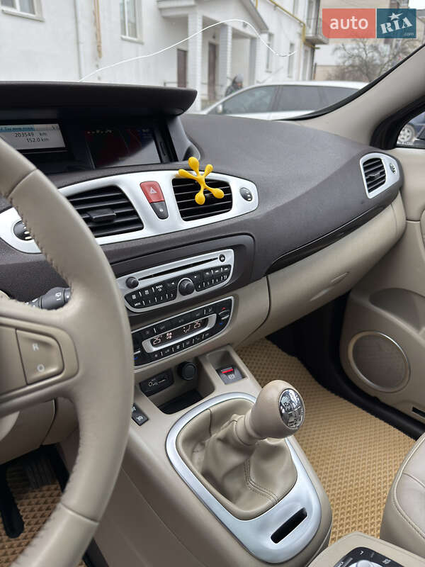 Мінівен Renault Grand Scenic 2010 в Березному фото 15 Мінівен Renault Grand Scenic 2010 в Березному