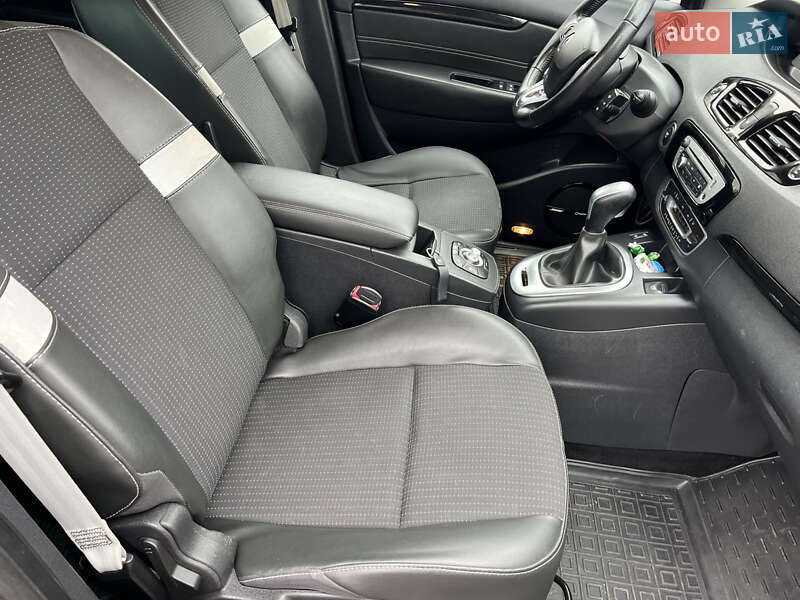 Мінівен Renault Grand Scenic 2013 в Могилів-Подільському фото 49 Мінівен Renault Grand Scenic 2013 в Могилів-Подільському