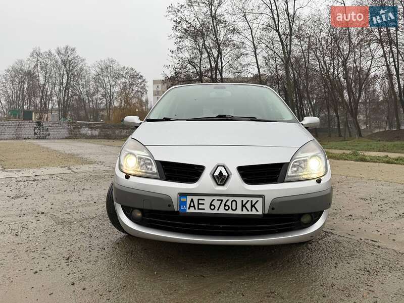 Мінівен Renault Grand Scenic 2006 в Дніпрі фото 5 Мінівен Renault Grand Scenic 2006 в Дніпрі