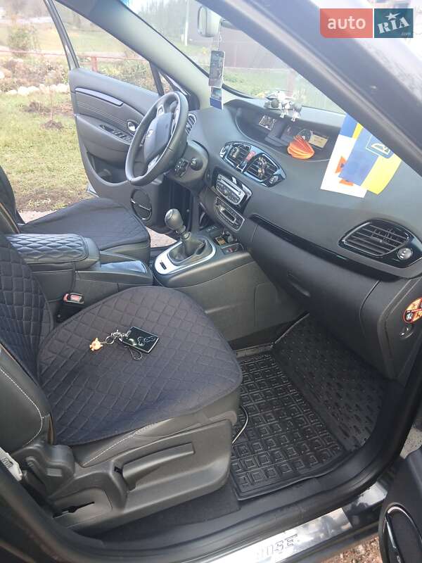 Минивэн Renault Grand Scenic 2011 в Сумах