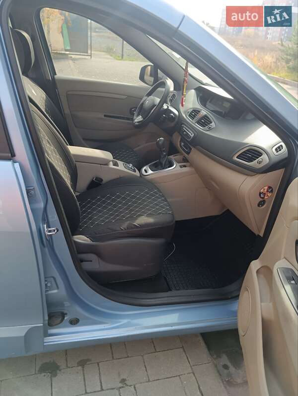 Минивэн Renault Grand Scenic 2011 в Хмельницком