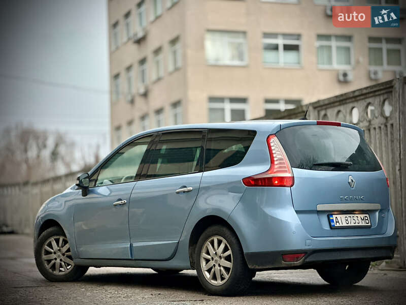 Минивэн Renault Grand Scenic 2011 в Киеве