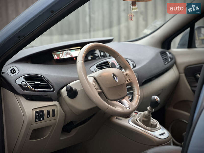 Минивэн Renault Grand Scenic 2011 в Киеве