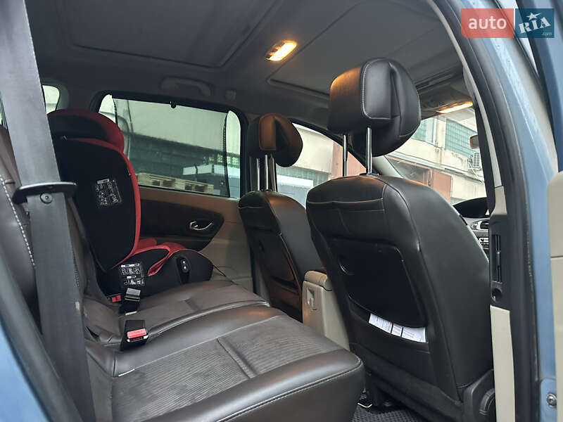 Минивэн Renault Grand Scenic 2011 в Киеве