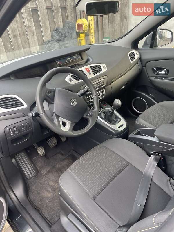 Мінівен Renault Grand Scenic 2010 в Ковелі фото 3 Мінівен Renault Grand Scenic 2010 в Ковелі