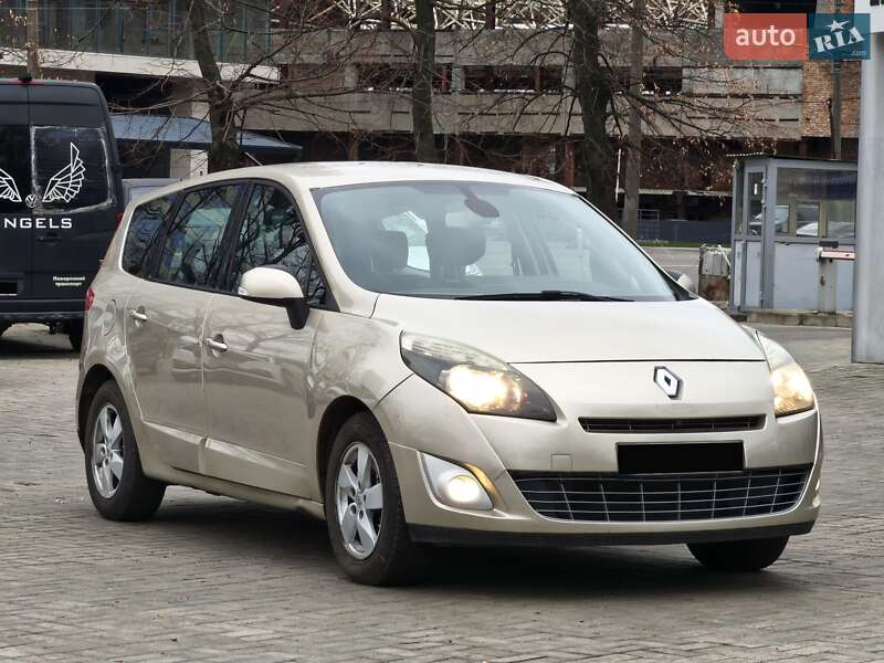 Минивэн Renault Grand Scenic 2009 в Днепре